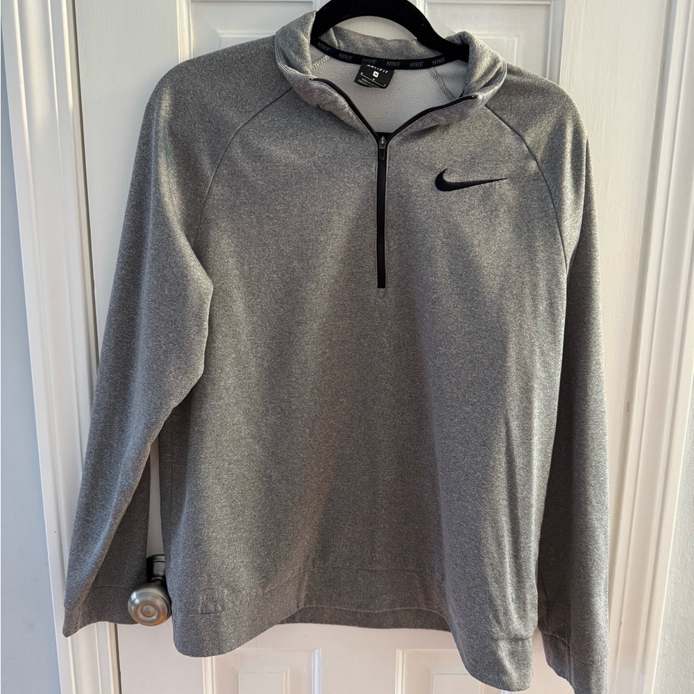 Nike Men’s quarter zip sweater